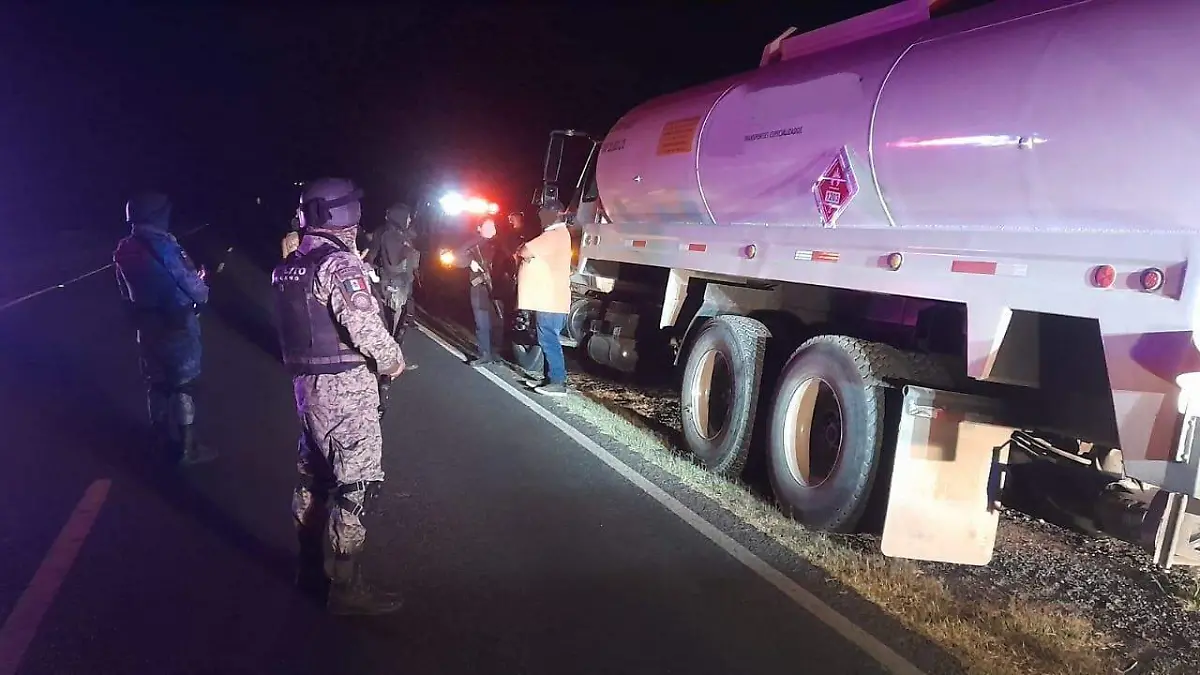 SJR POLI OCURRIO EN LA CARRETERA (1)